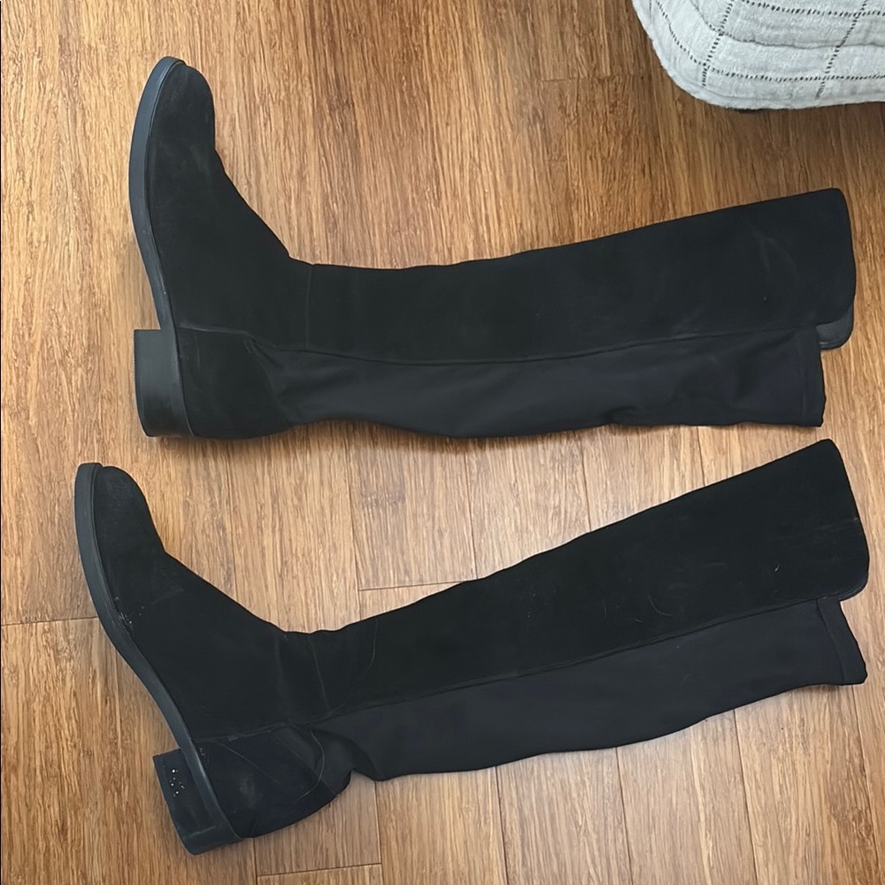 Elegant Black Knee-High Boots